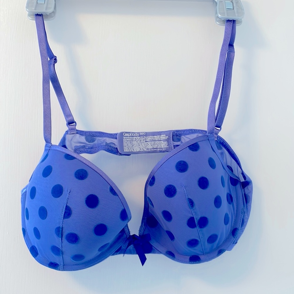 Gap body bra